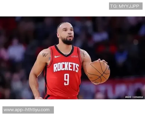 狄龙表现抢眼18投7中砍下18分布克出手数的两倍展现实力