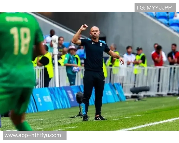 马斯切拉诺与迈阿密队员畅谈总决赛期待球队氛围良好一切顺利